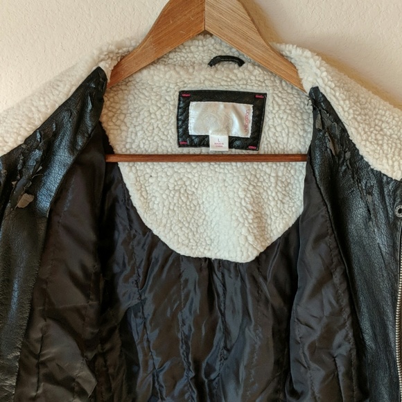 SOLD Xhilaration bomber jacket - Picture 3 of 7